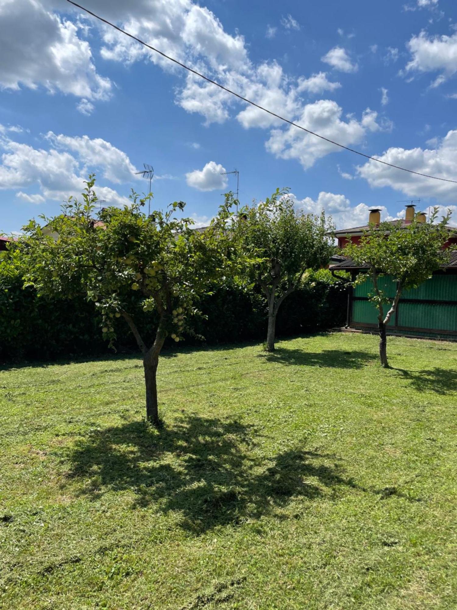 A Casa Di Amici Villa Vidor Bagian luar foto